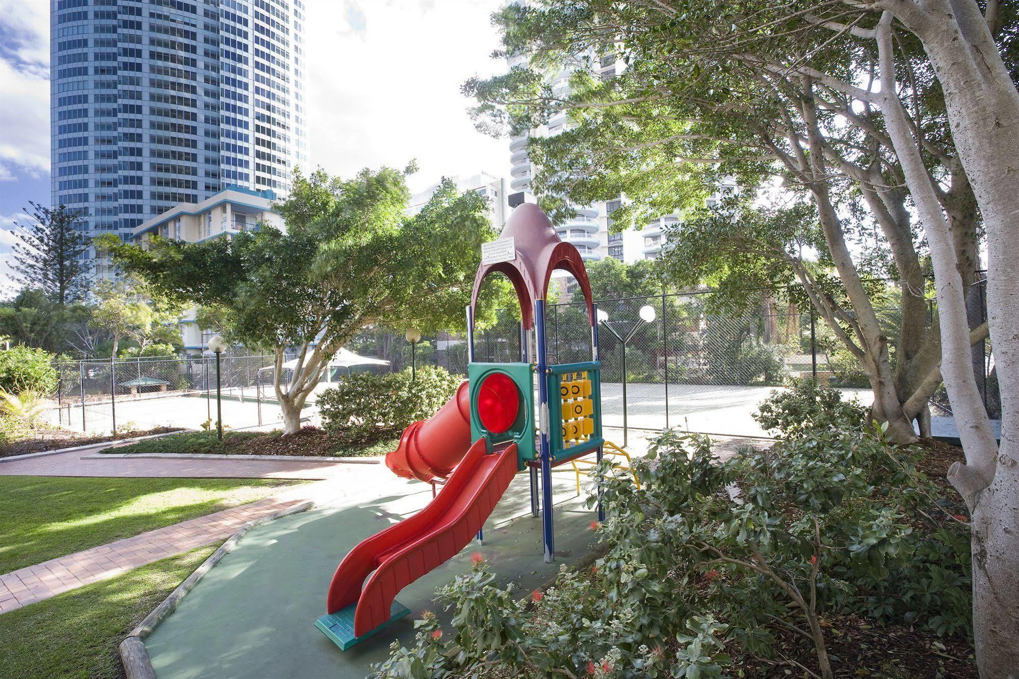 Breakfree Peninsula Aparthotel Gold Coast Exterior photo